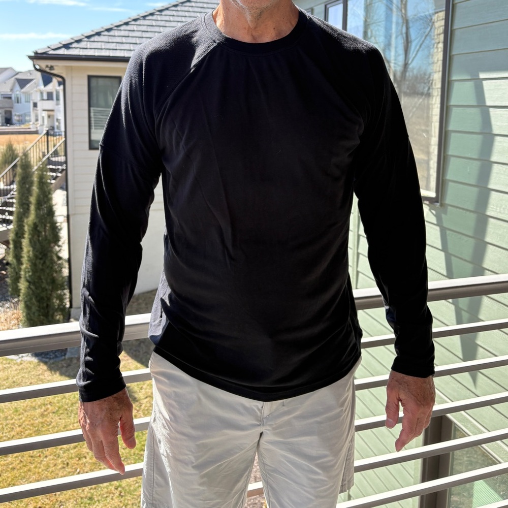 Black Cariloha Shirt